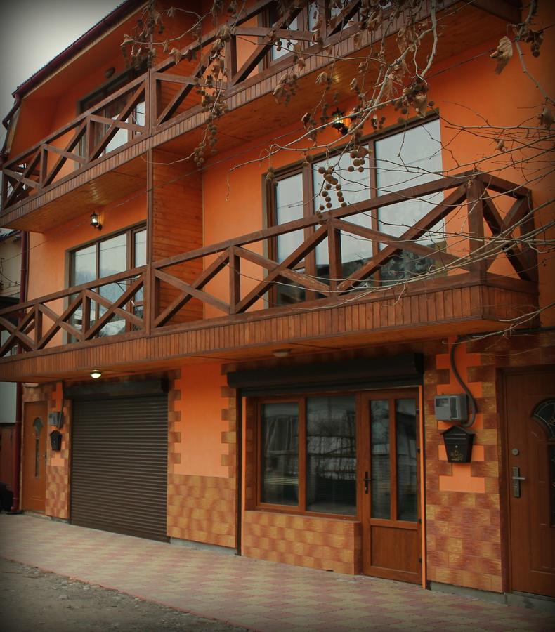 Cottage Rakhiv Exterior foto